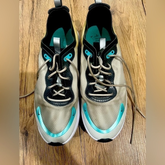 WMNS NIKE AIR MAX DIA, 8.5 - Picture 1 of 5